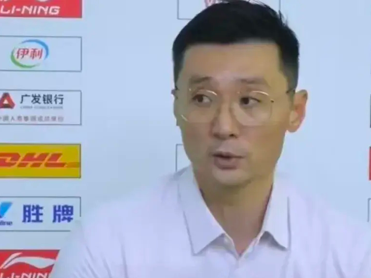 关于新教练权！主帅调整战术布局，为新一轮比赛做好准备的信息