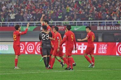 关于世预赛：国足主场大胜新加坡队，终结五场不胜的信息