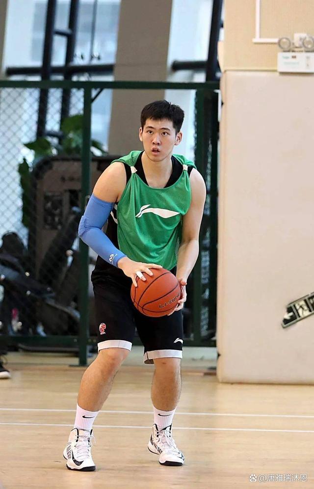 九游体育-确认加盟！广东队正式迎来男篮顶级锋线，保送杜锋“躺”进决赛？的简单介绍