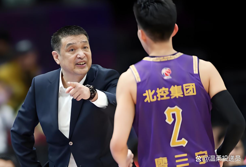 曝张庆鹏接替闵鹿蕾出任北控主帅休赛期将有球员变动(张庆鹏 北京)