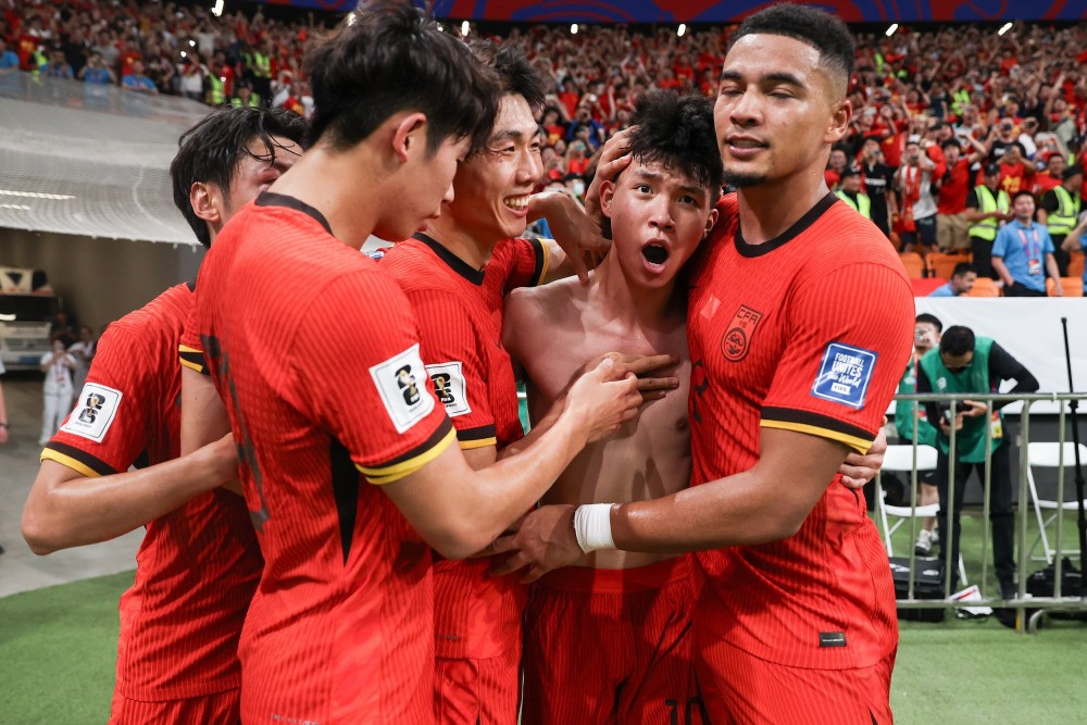 热议国足1-0中国香港：大部分时间索然无味加快选帅效率(中国香港为啥单独参赛)